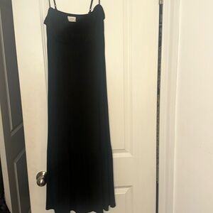 Black Midi aritzia dress size 6